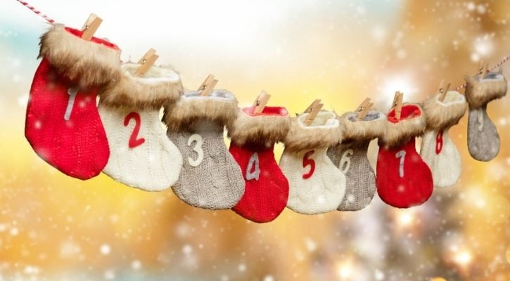 Χριστουγεννιάτικες κάλτσες σκουφάκια